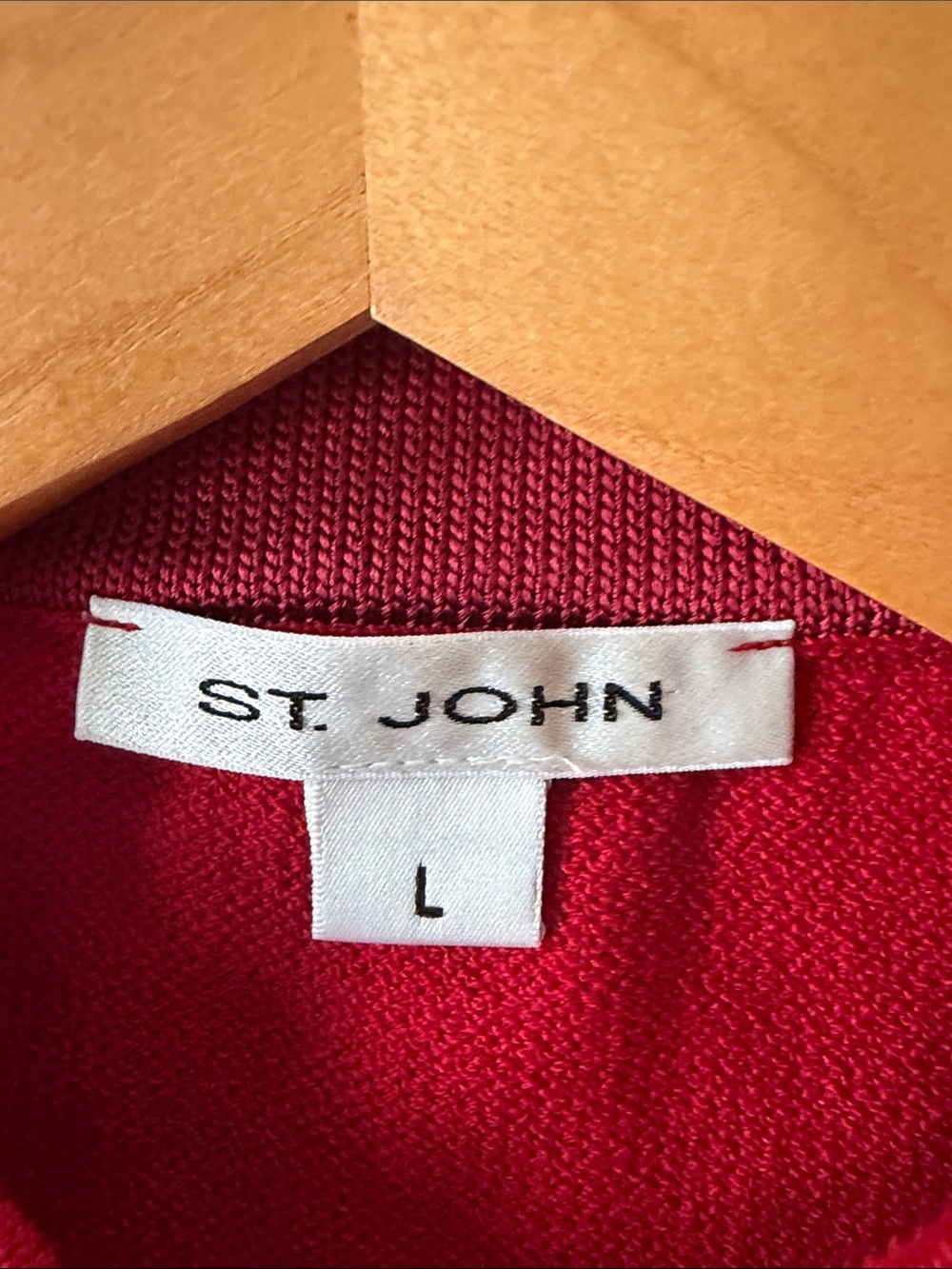St. John Red Knit Shell Sweater Top Size L Luxury Designer Sleeveless Mock Neck - Picture 7 of 7